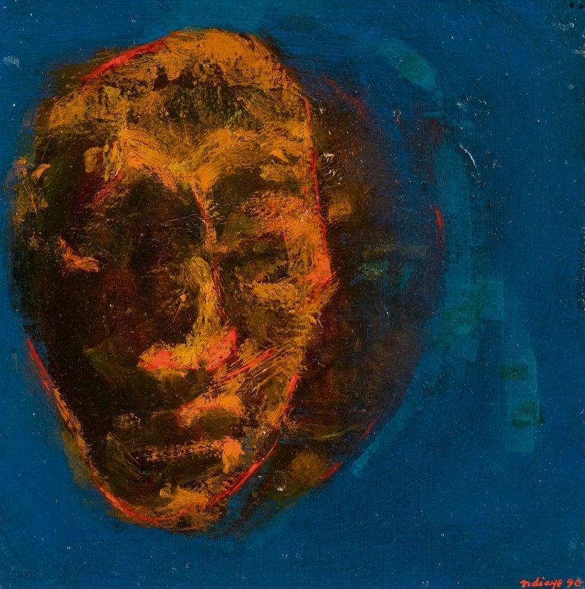 Auf einem dunkelblauen Hintergrund ist im linken Teil des Kunstwerkes ein braun-oranges Gesicht zu erkennen, das langsam im blauen des Hintergrundes verschwindet. 